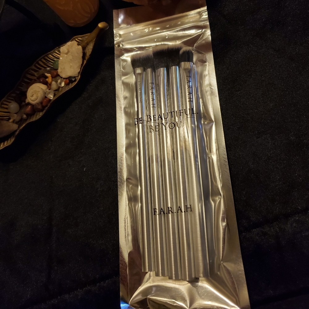 FARAH 5 Piece Brush Set